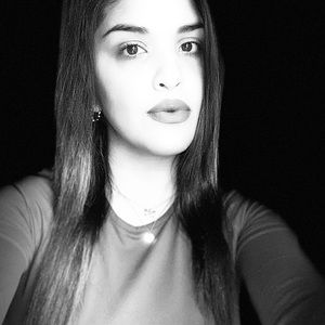 Meet your Posher, Lexi